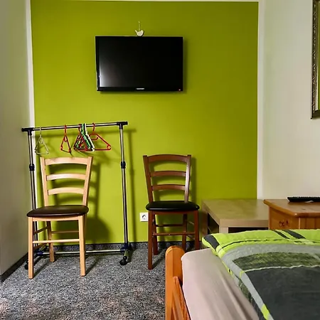 Goldener Anker, Verschiedene Gemuetliche Rheinsberg