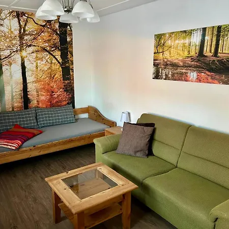 Goldener Anker, Verschiedene Gemuetliche *