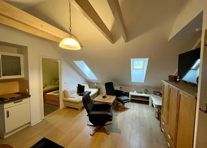 Goldener Anker, Verschiedene Gemuetliche דירה ריינסברג