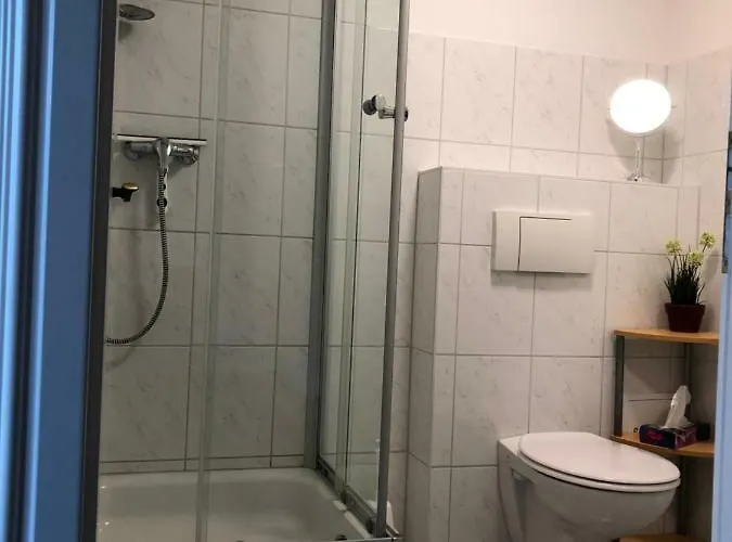 Goldener Anker, Verschiedene Gemuetliche アパート